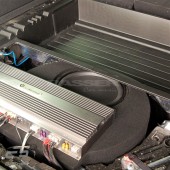 OEM mélyláda Basser 12" – Audi Q7