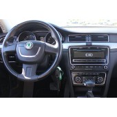 Redukciós keret Škoda Superb II autórádiókhoz