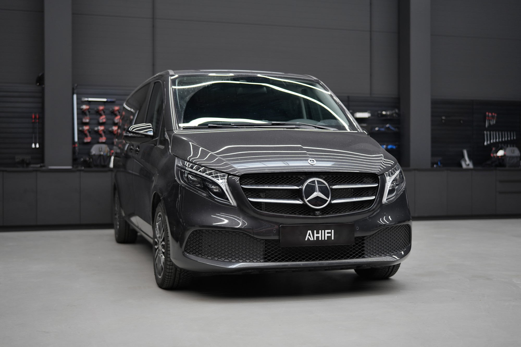 Mercedes-Benz V-Class
