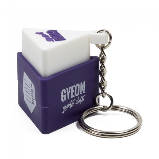 Gyeon Triangle Key Ring kulcstartó