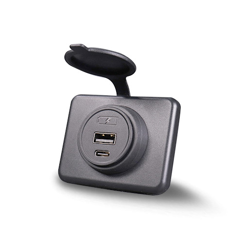 Beépített USB-A és USB-C töltő, 5 V, 4,2 A MY1288