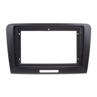 Csökkentett keretes 9" autórádió Škoda Superb II-hez